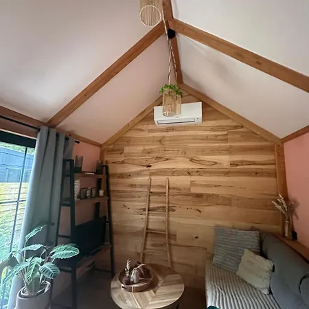 Holiday home Enchanted Garden Diessen